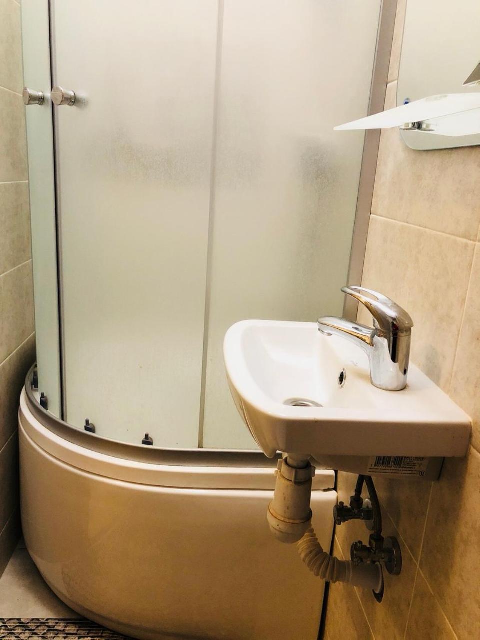 Comfortable Apartment Near Metro Харків Екстер'єр фото